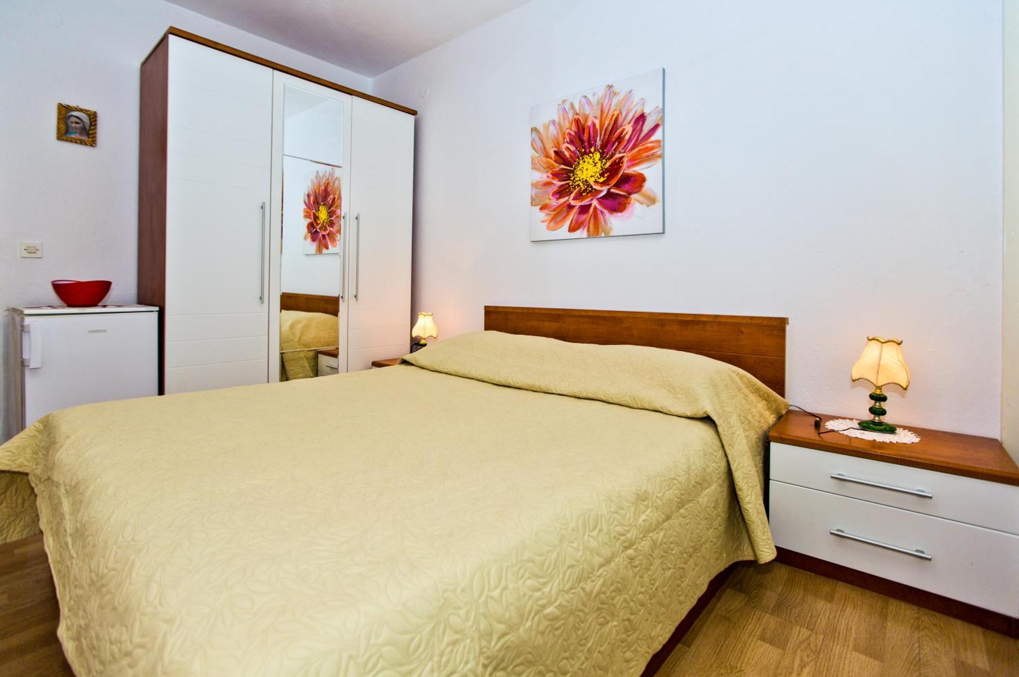 Rooms Barbaric Hvar Town Exterior photo